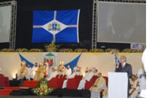 Almeida participa da posse do novo bispo diocesano de Guarulhos